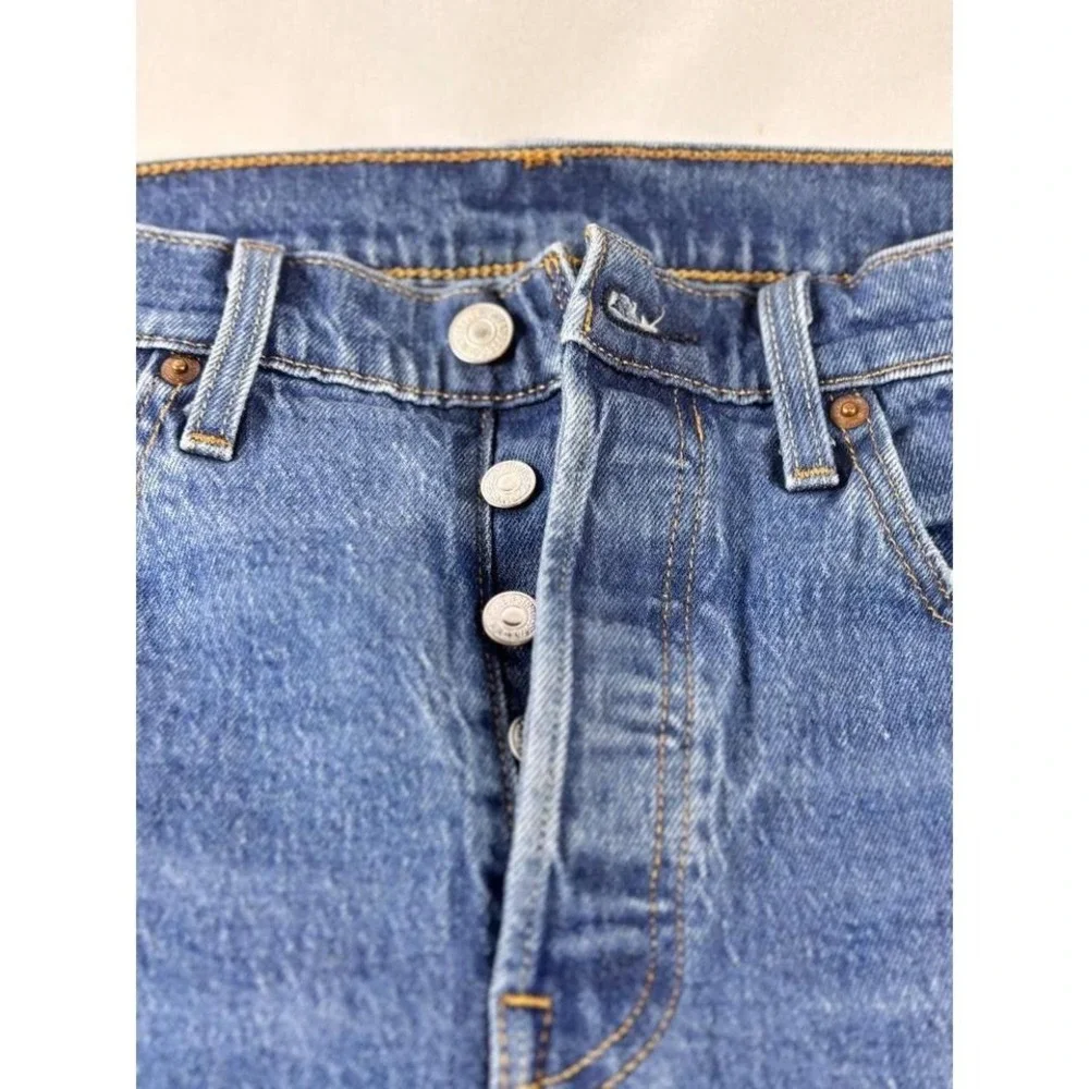 Levis 501 Original Fit Jeans Mens Medium Wash Blue Straight Leg Button Fly 28x30